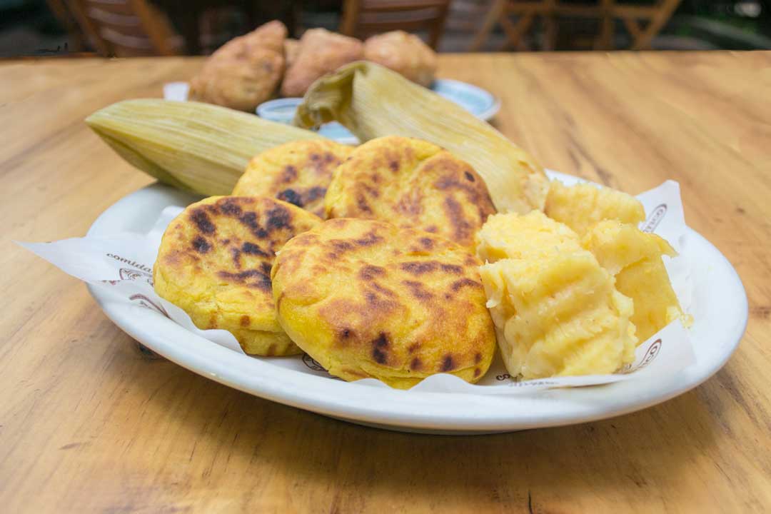 Envueltos_Arepas_el_politico_low